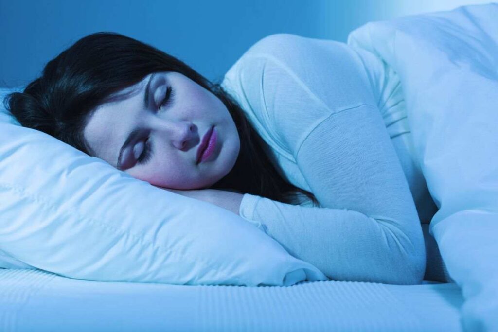 ragazza che dorme