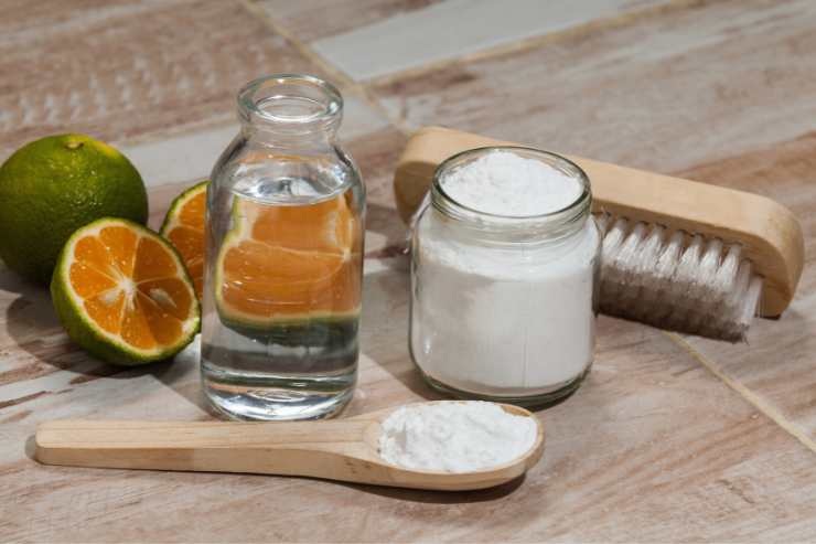 bicarbonato, limone, acqua